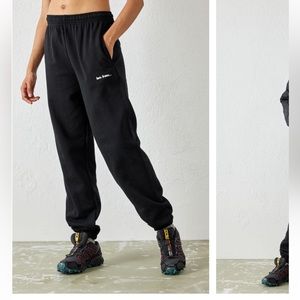 Black iet frans joggers, super soft and comfortable, size small
